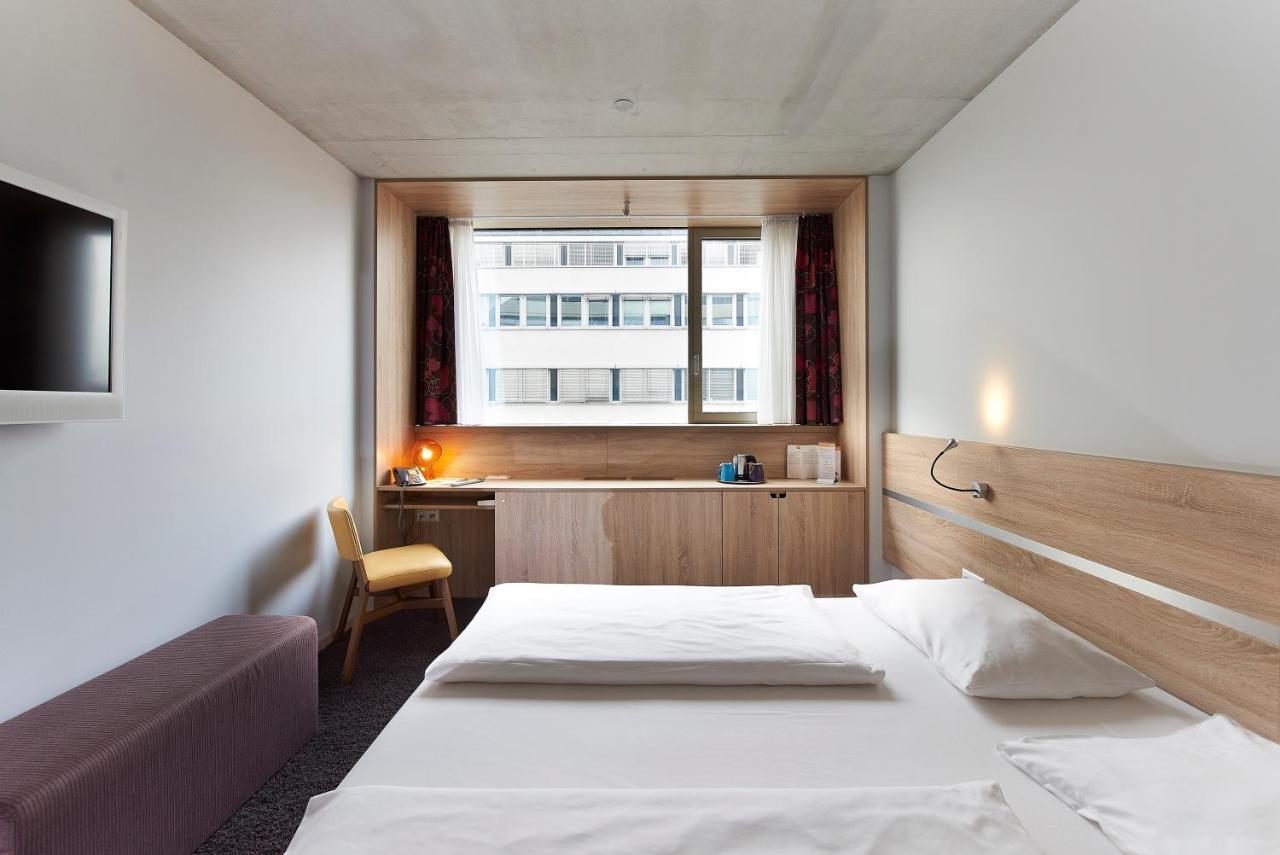 Simm'S Hotel - Cityhotel Next To Metro U3 Виена Екстериор снимка