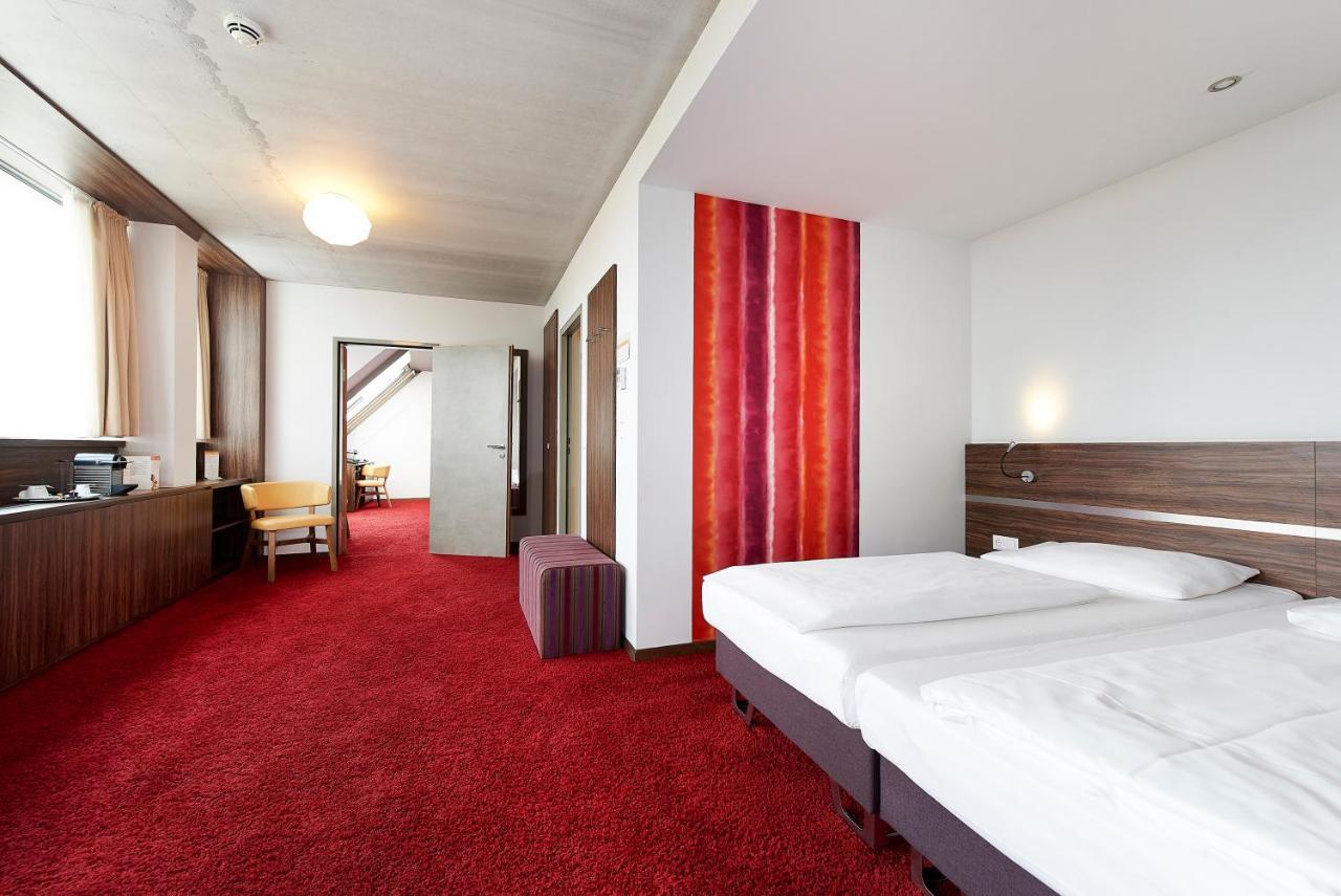 Simm'S Hotel - Cityhotel Next To Metro U3 Виена Екстериор снимка
