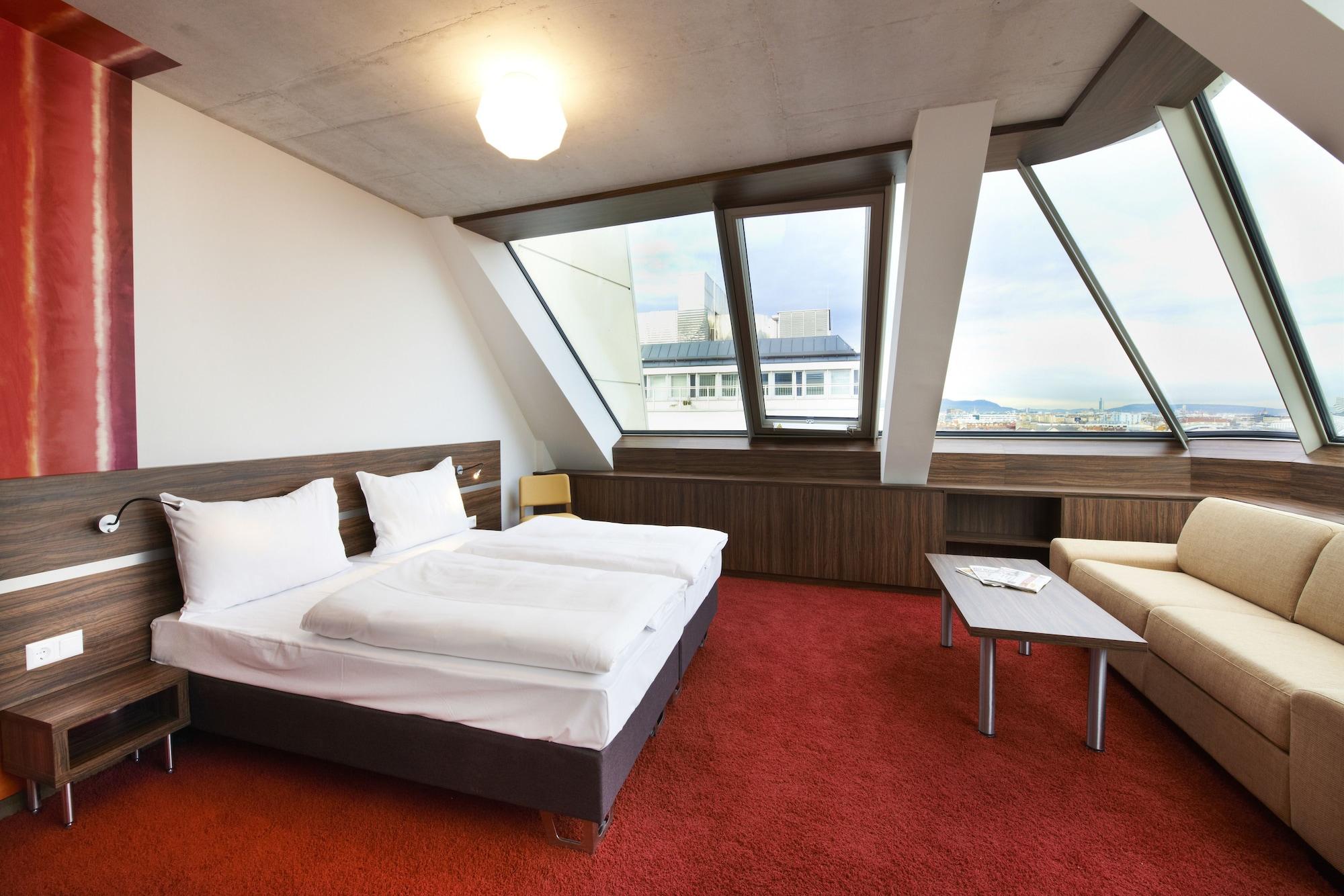 Simm'S Hotel - Cityhotel Next To Metro U3 Виена Екстериор снимка