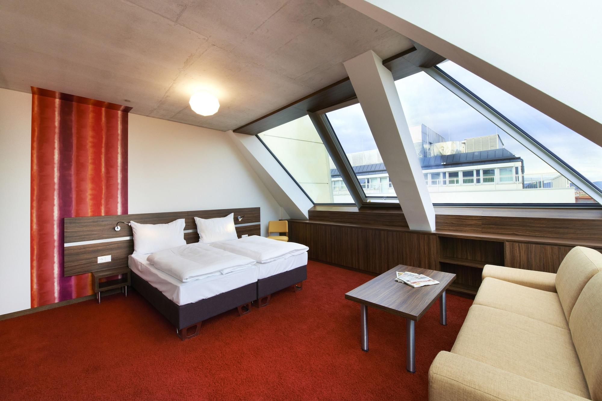 Simm'S Hotel - Cityhotel Next To Metro U3 Виена Екстериор снимка