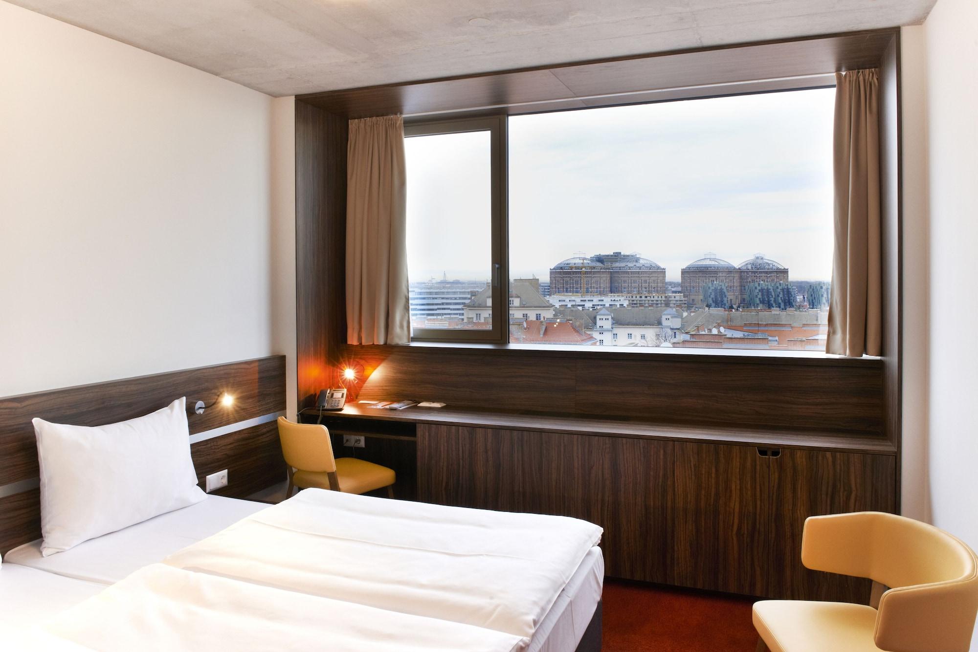 Simm'S Hotel - Cityhotel Next To Metro U3 Виена Стая снимка