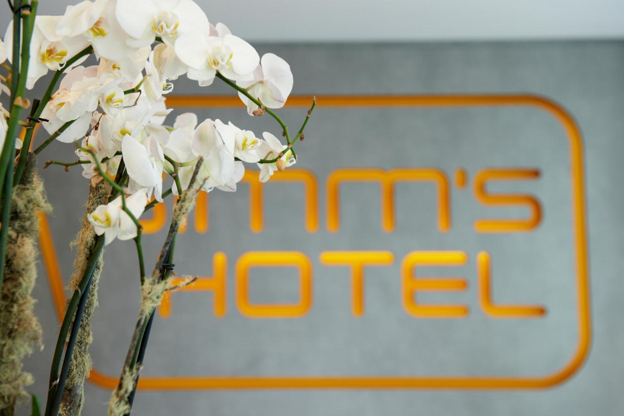 Simm'S Hotel - Cityhotel Next To Metro U3 Виена Екстериор снимка